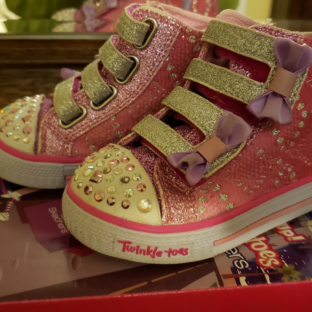 Sketchers twinkle toes sneakers